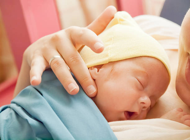 makanan ibu menyusui agar bayi lancar bab