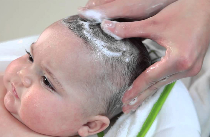 Hair Lotion Bayi agar rambut bayi lembut dan wangi