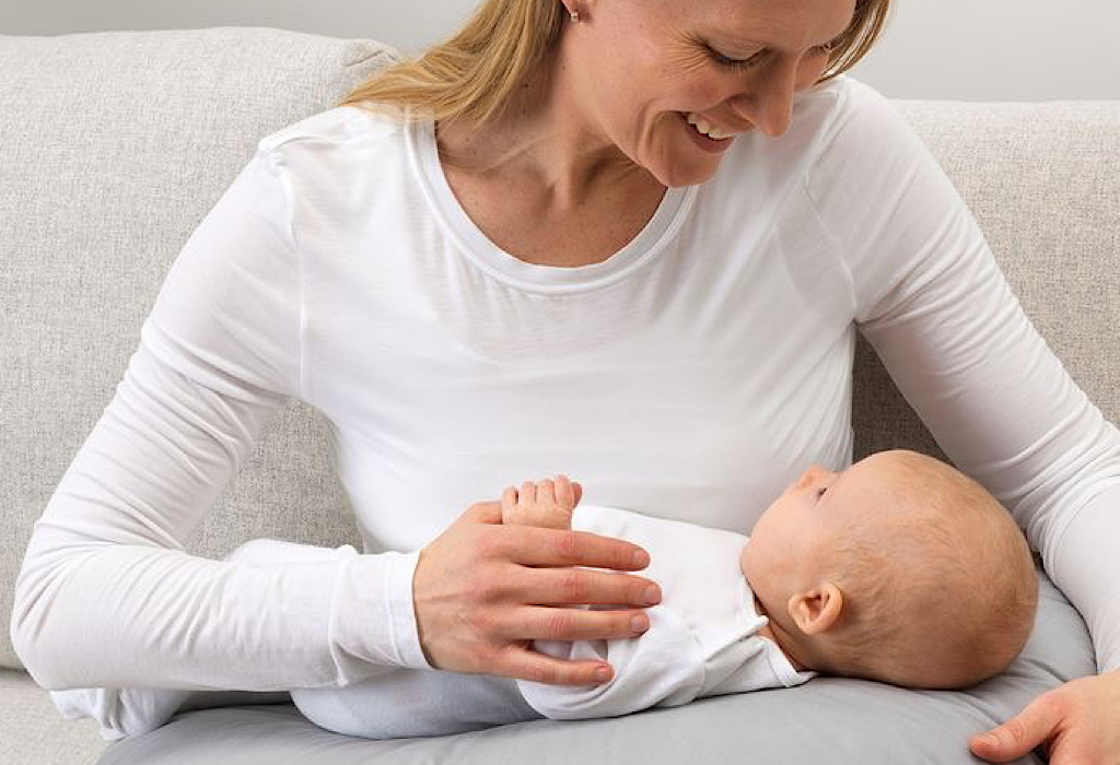 bayi muntah kuning setelah minum susu formula