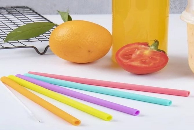 Ajarkan Anak Cinta Bumi Sejak Dini dengan Biasakan Gunakan Reusable Straw