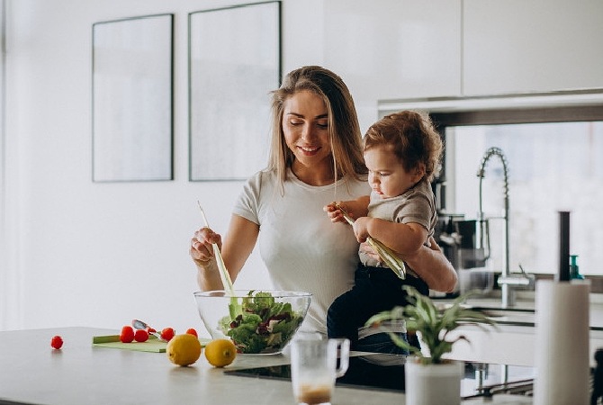 Bebas Khawatir! Ini 6 Tips Aman Masak Bersama Anak