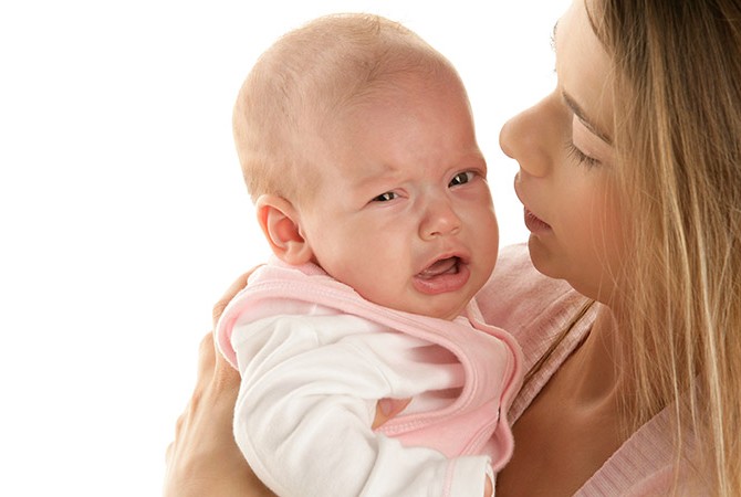 Cara Menenangkan Bayi Menangis