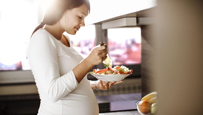 Makanan Berbahaya bagi Ibu Hamil