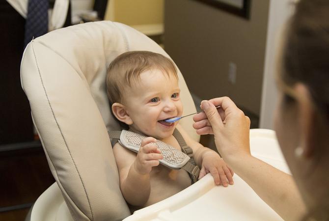 Mencari Sendok Makan yang Pas untuk si Kecil