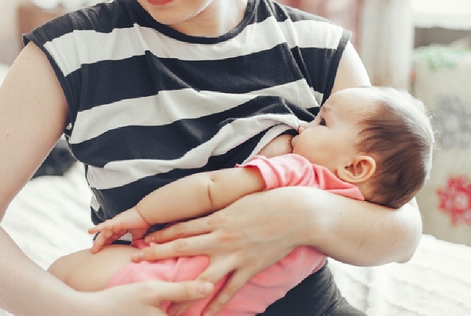 Moms Sudah Tahu Penyebab dan Cara Menangani Masalah Puting Lecet saat Menyusui?