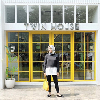 Zhafira Loebis