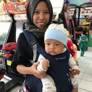 Esty Mumpuni