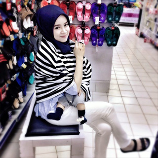 Inda Suci Pratiwi Nehru Putri