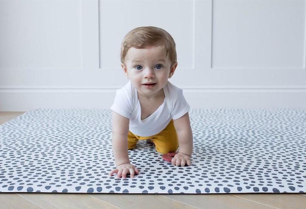 Ini Matras Bayi Terbaik Untuk Latih Si Kecil Merangkak