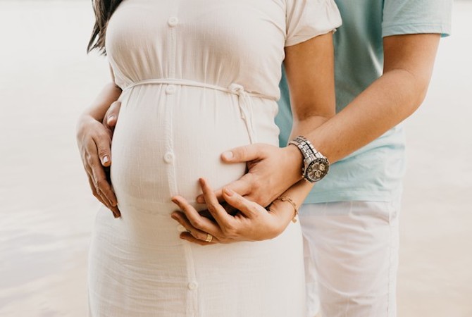 Ciri-Ciri Moms sedang Hamil Anak Perempuan, Bisa Saja Betul