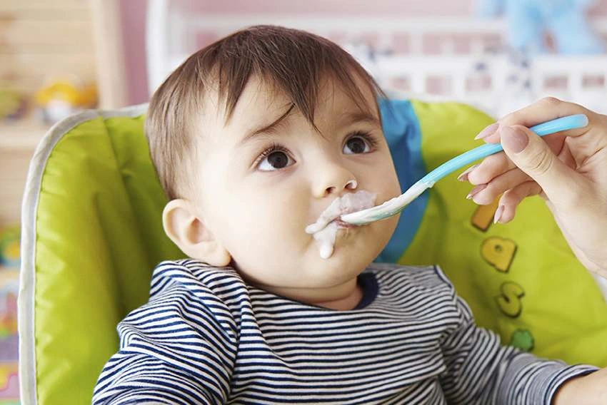 5 Manfaat Yogurt untuk Bayi dan Tips Memilihnya