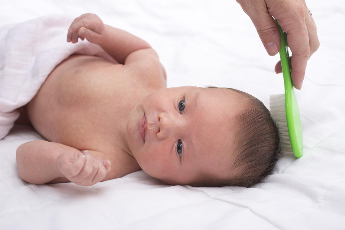 7 Rekomendasi Hair Lotion Bayi yang Bikin Rambut Si Kecil Lembut dan Wangi