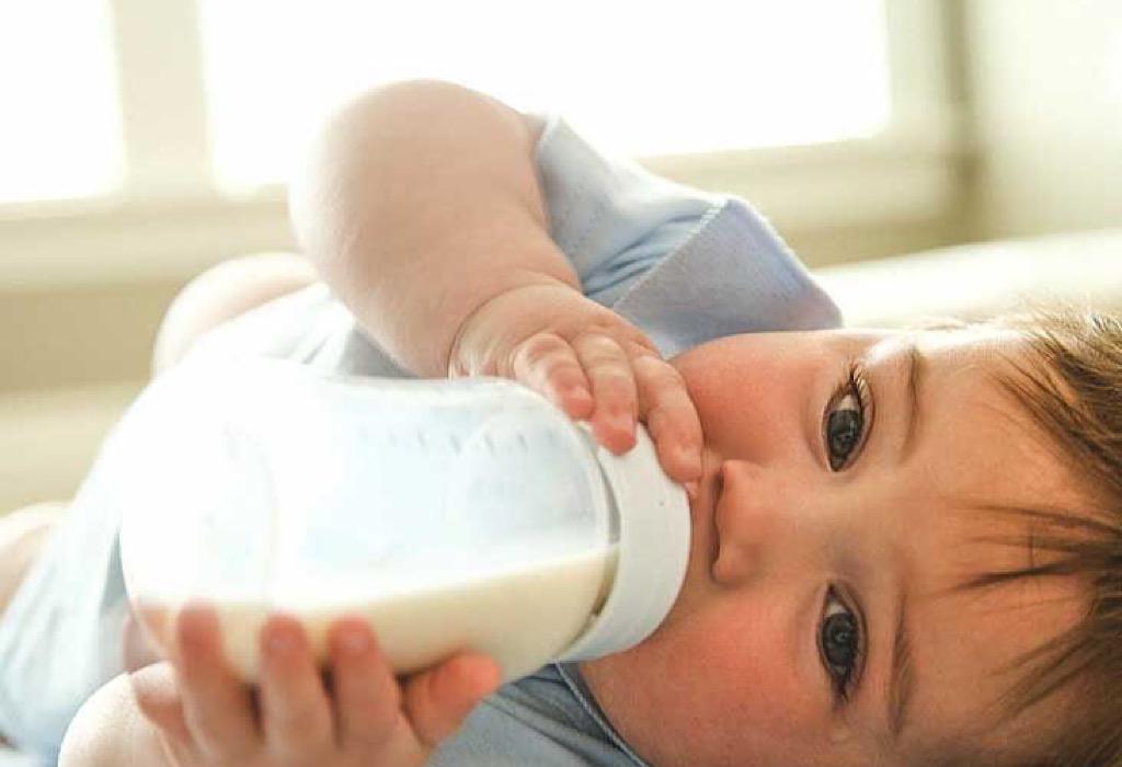 3 Cara Sterilisai Botol Susu Bayi yang Aman, Perhatikan Ya Moms!