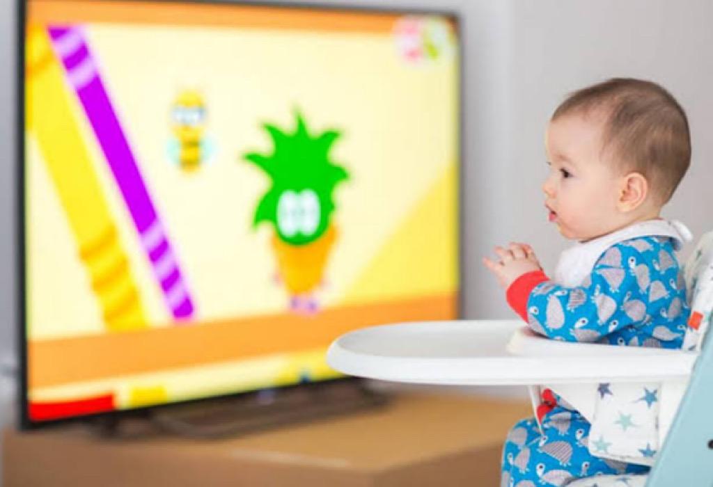 Waspada Bayi Nonton TV, Yuk Simak Dampaknya