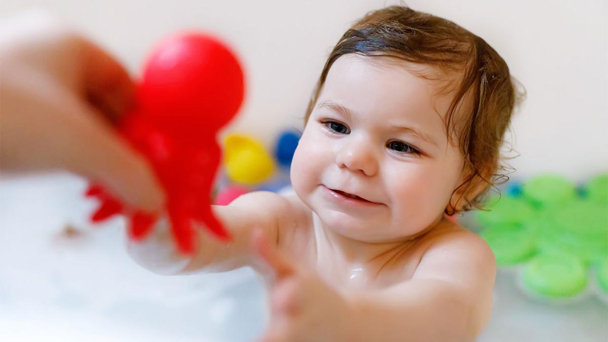 6 Daftar Perlengkapan Mandi Bayi Baru Lahir, Sudah Ada Semua?