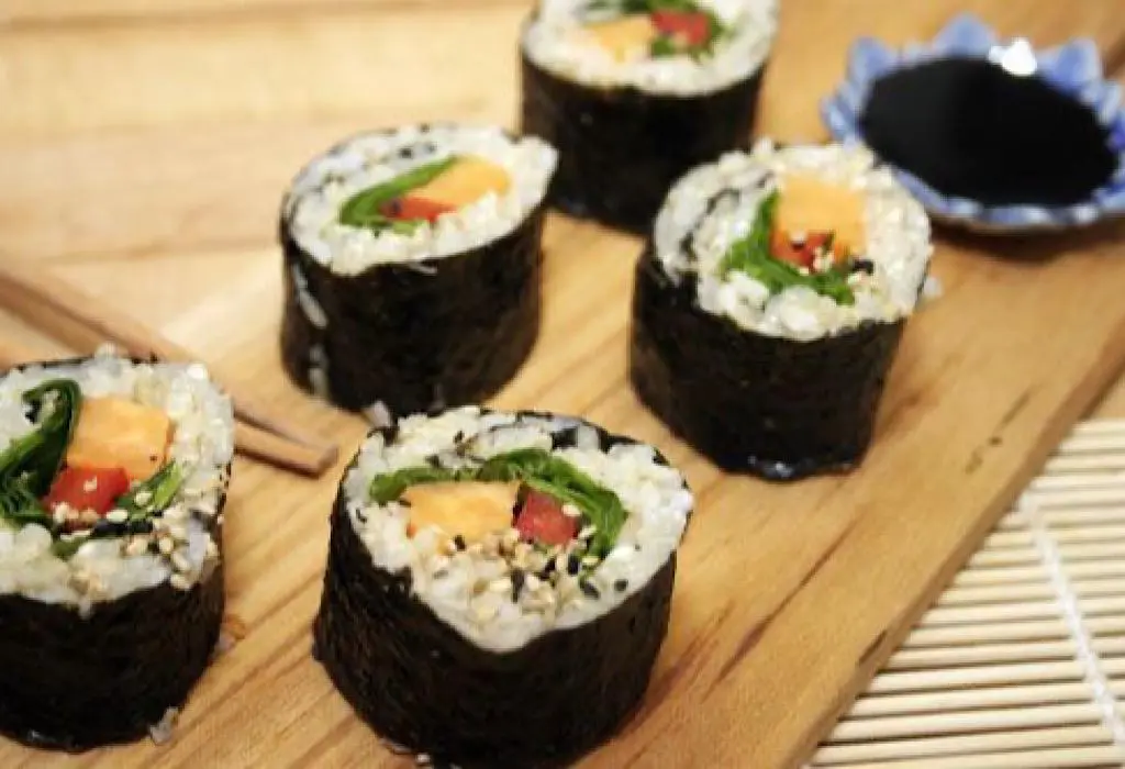 Ibu Hamil Makan Sushi? Ini Jenis-jenis Sushi yang Aman untuk Bumil