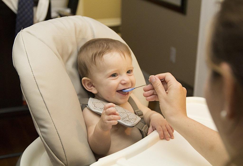 Moms, Ini 5 Keunggulan Bubur Organik untuk MPASI Bayi