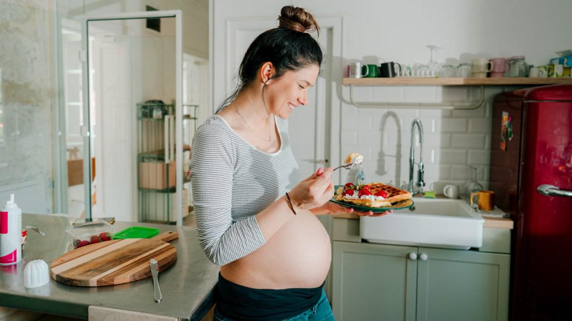 Cara Menambah Nafsu Makan Saat Hamil, Pastikan Nutrisinya Tercukupi!