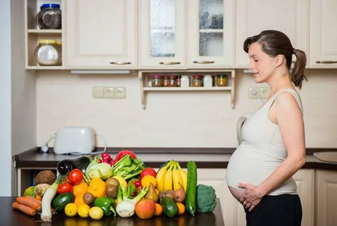 Konsumsi 5 Makanan ini Supaya Kulit Bayi Anda Bersih