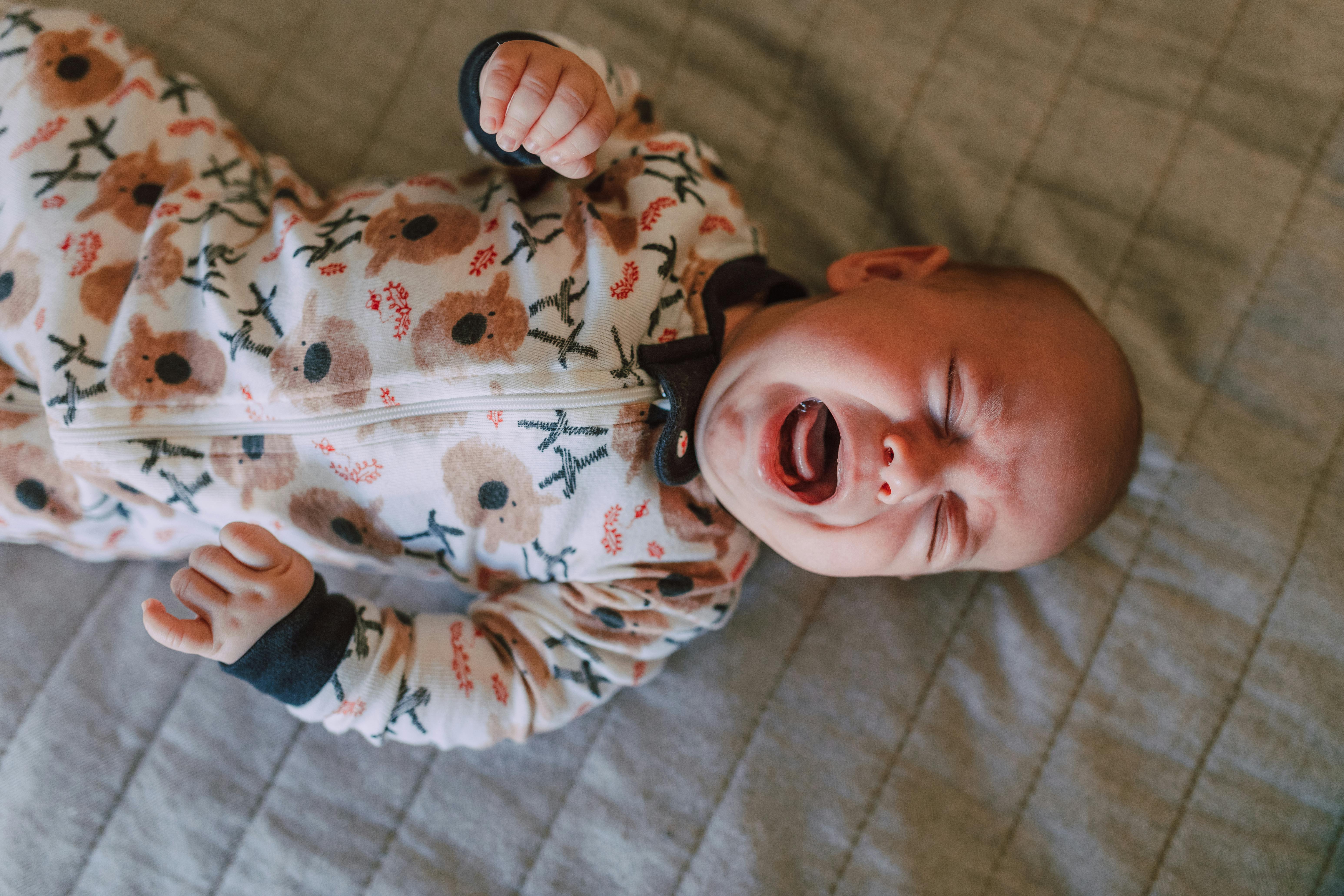 Bayi Terus Menangis Bukan Karena Hanya Lapar, Tetapi Bisa Juga Karena Hal-hal Ini Moms!