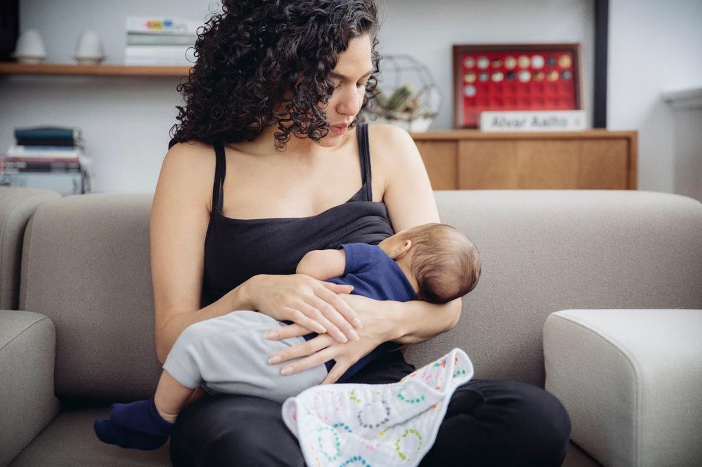 Agar ASI Banyak, Moms Bisa Lakukan 5 Cara Alami Ini