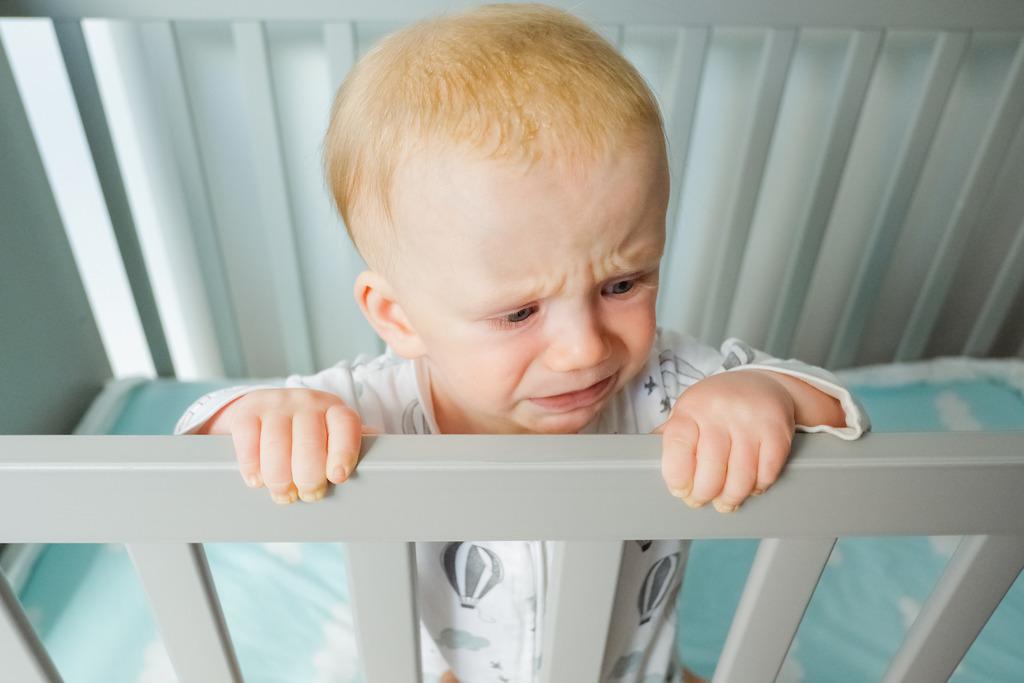 Moms Pahami 4 Penyebab Rambut Rontok Pada Bayi Dan Cara Mengatasinya