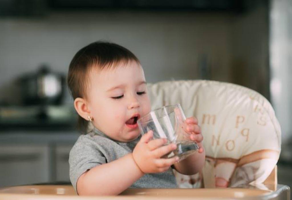 Bolehkah Bayi Minum Yogurt? Ini Penjelasannya