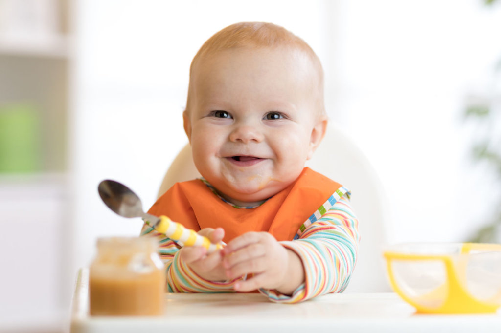 MPASI 1 Tahun, Jangan Takut untuk Memberi Si Kecil Makanan Bertekstur