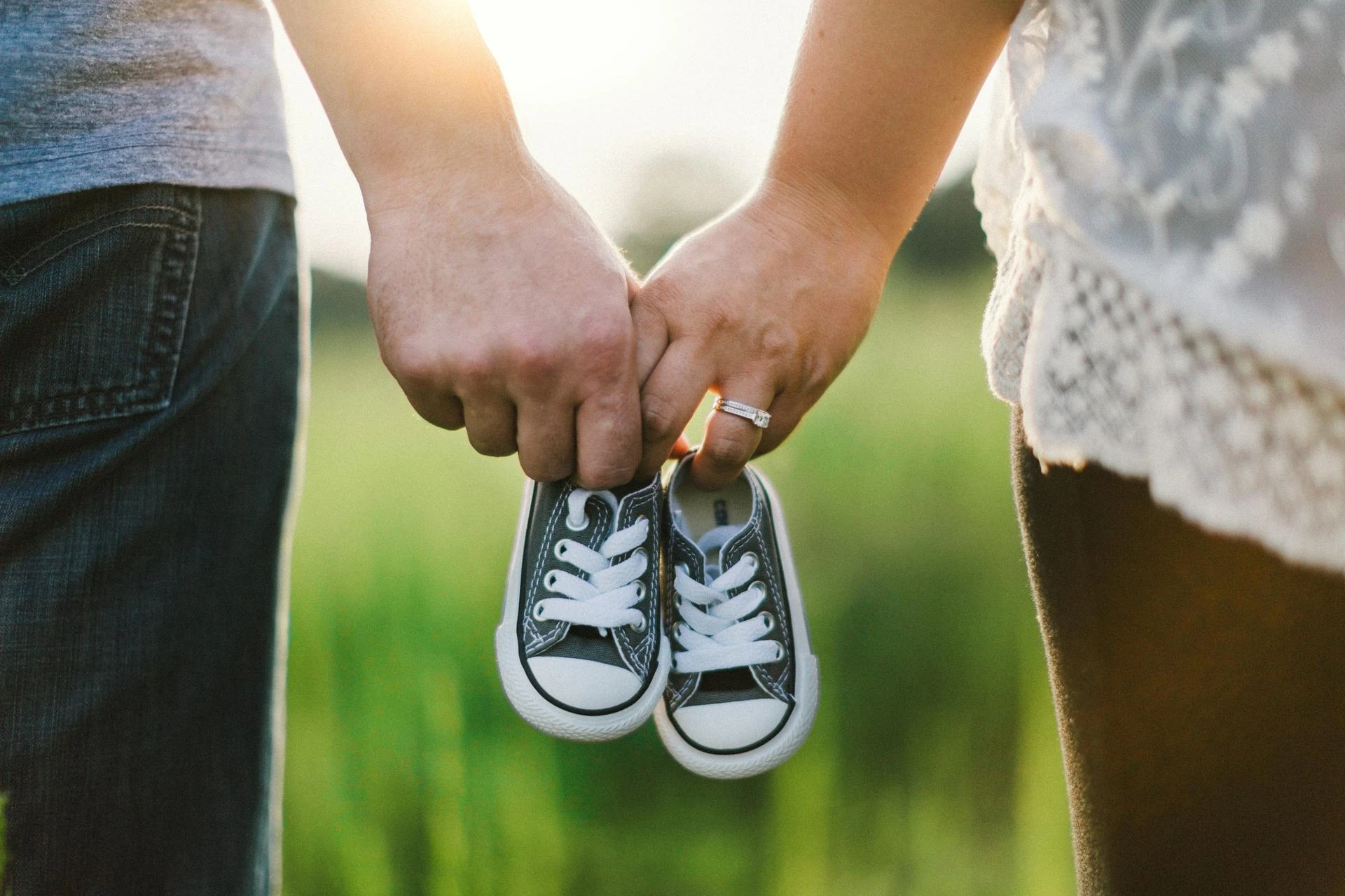 Dads, ini yang harus dilakukan agar moms tidak stress setelah melahirkan!