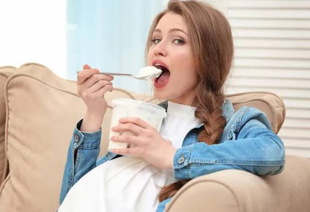 Moms, Ini Dia 10 Manfaat Yoghurt untuk Ibu Hamil